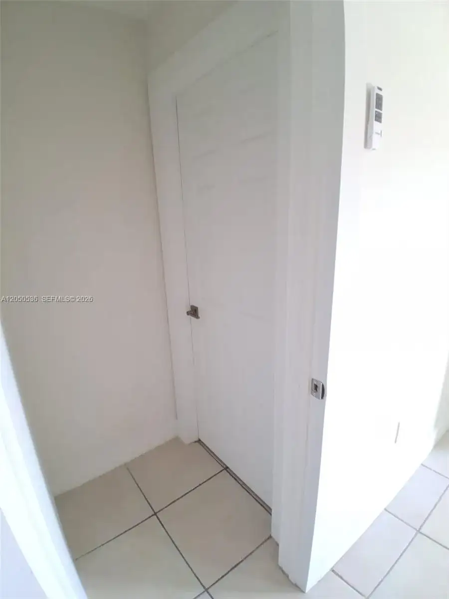 1231 SW 136th Pl # B, Miami FL 33184 photo 5