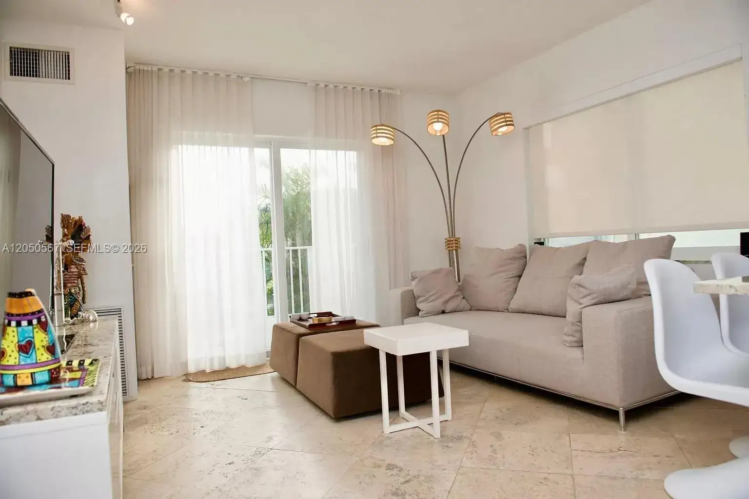 1 bedroom 1 bath Residential for sale at 1420 Pennsylvania Ave # 210, Miami Beach FL 33139
