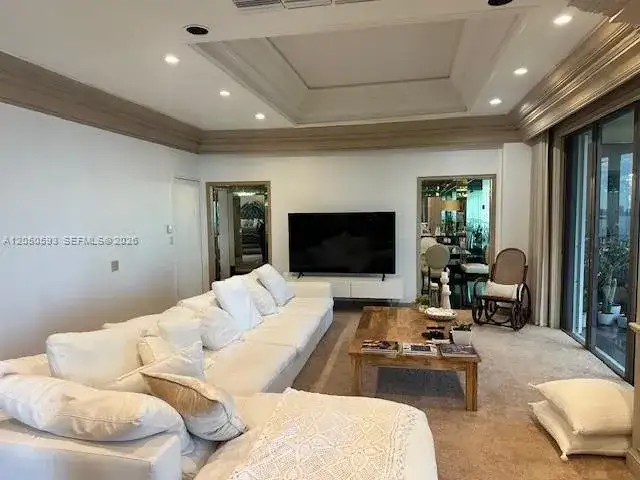 11111 Biscayne Blvd, Miami FL 33181 photo 2