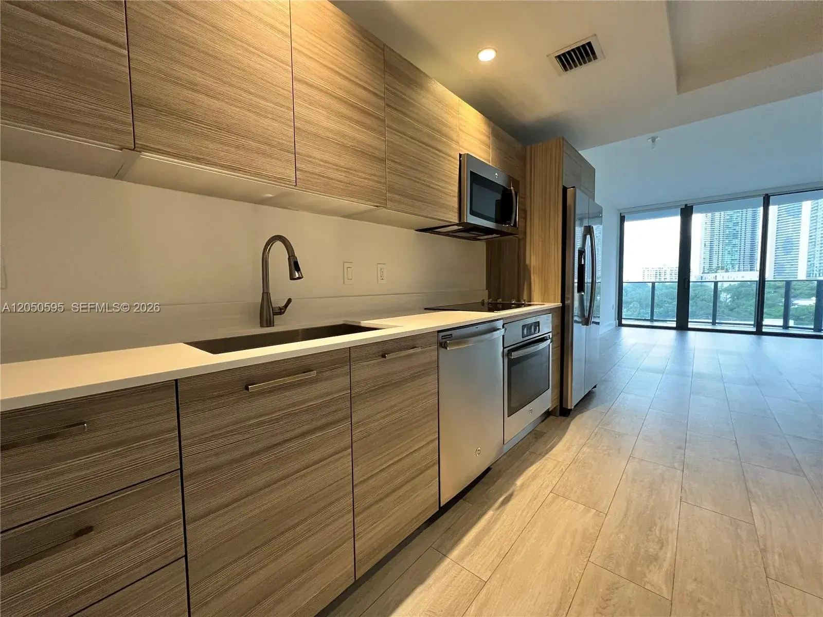 121 NE 34th St # L505, Miami FL 33137