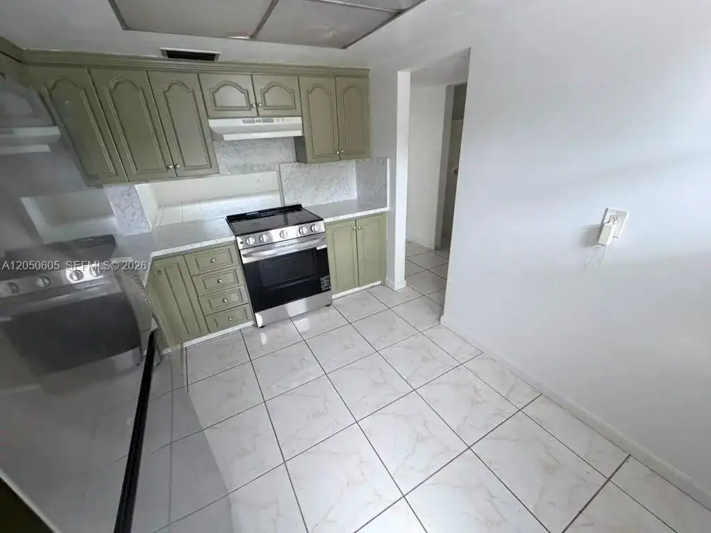 19051 NE 2nd Ave # 1503, Miami FL 33179 photo 4