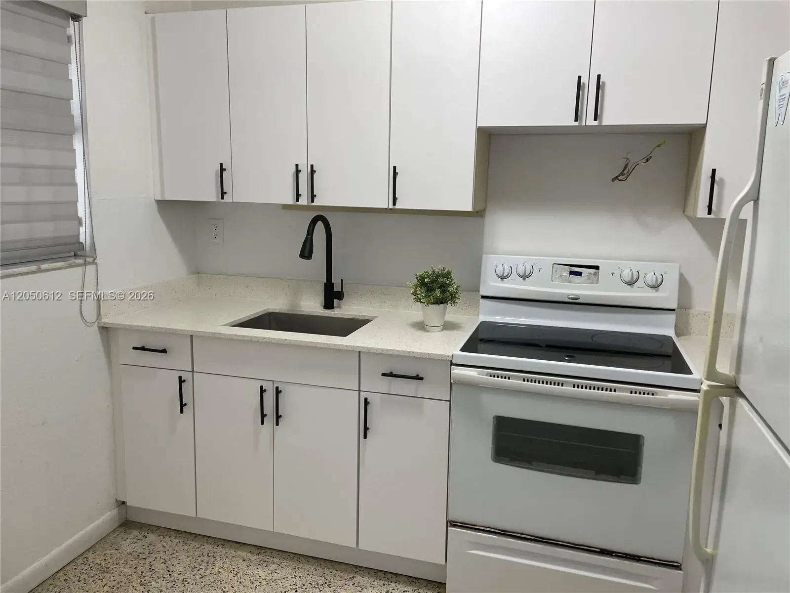 142 SW 18th Ave # 19, Miami FL 33135