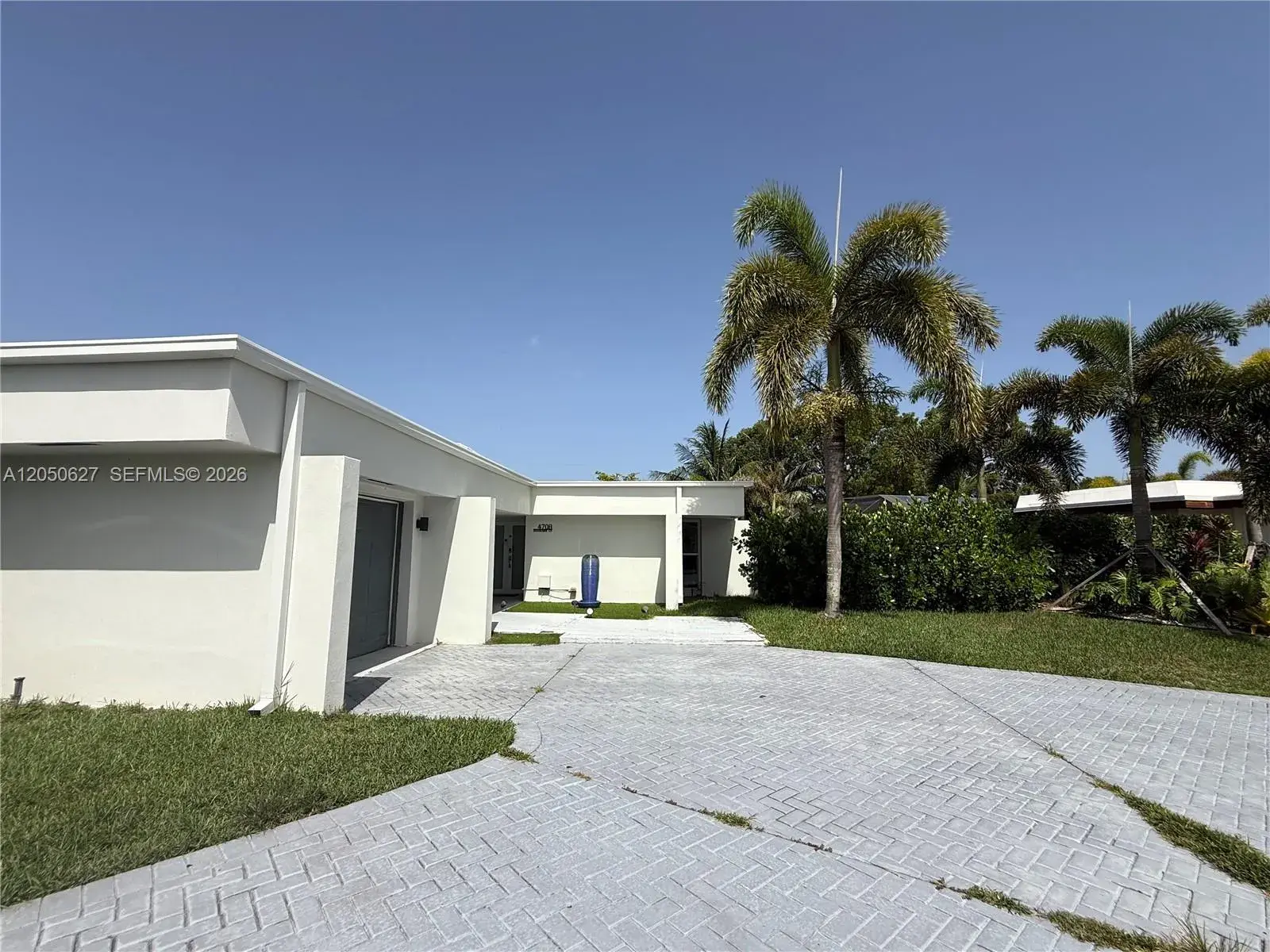 4708 Bayberry Ln, Tamarac FL 33319