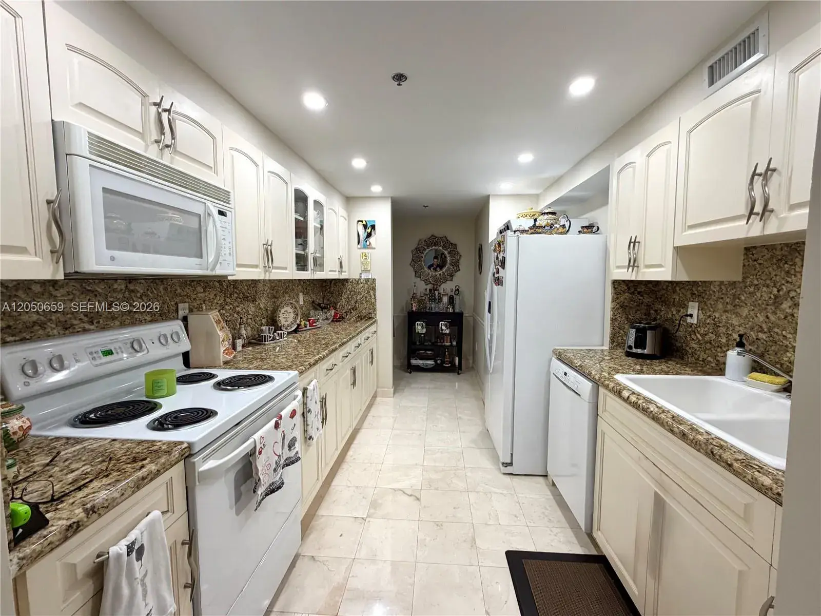 3200 Collins Ave # 1, Miami Beach FL 33140