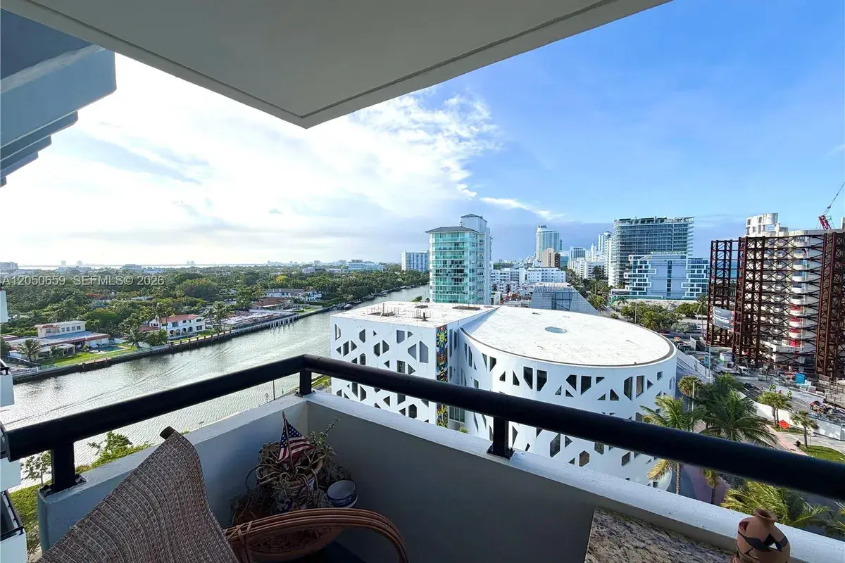 3200 Collins Ave # 1, Miami Beach FL 33140