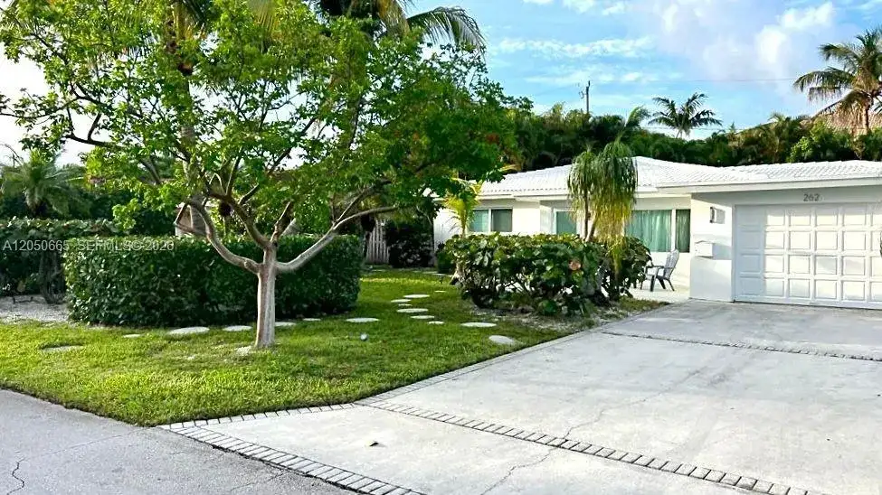 262 Bombay Ave, Lauderdale By The Sea FL 33308 photo 2