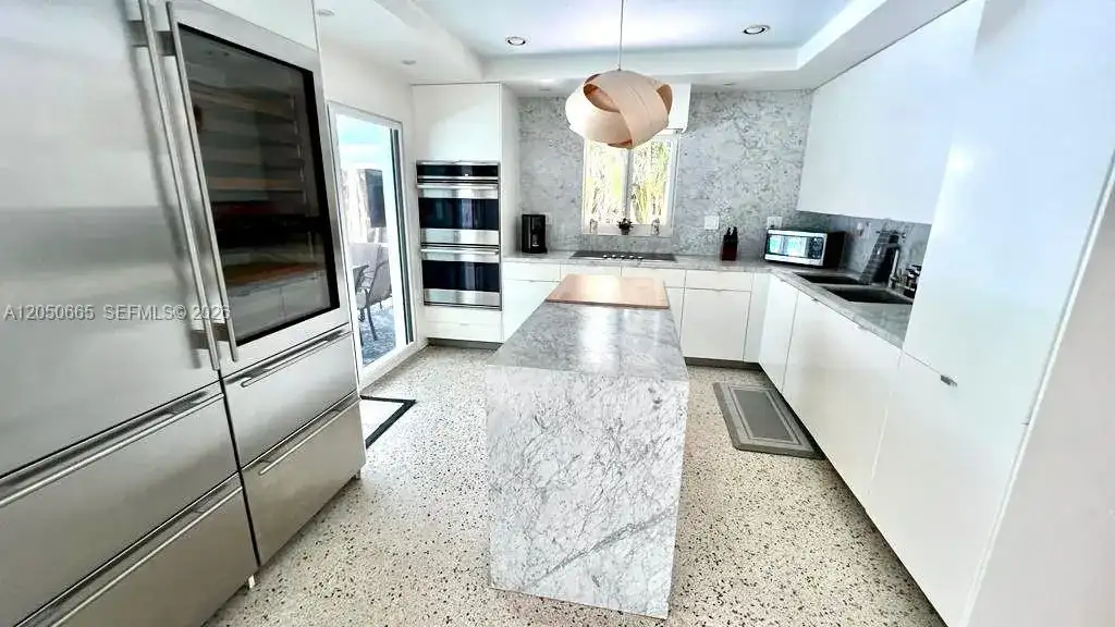262 Bombay Ave, Lauderdale By The Sea FL 33308 photo 3