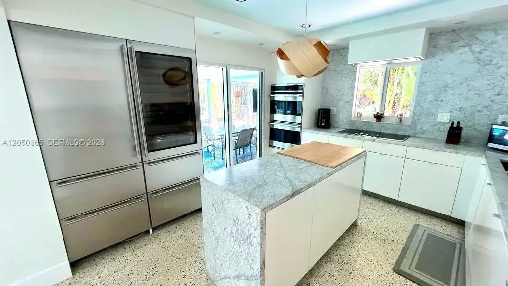 262 Bombay Ave, Lauderdale By The Sea FL 33308 photo 4