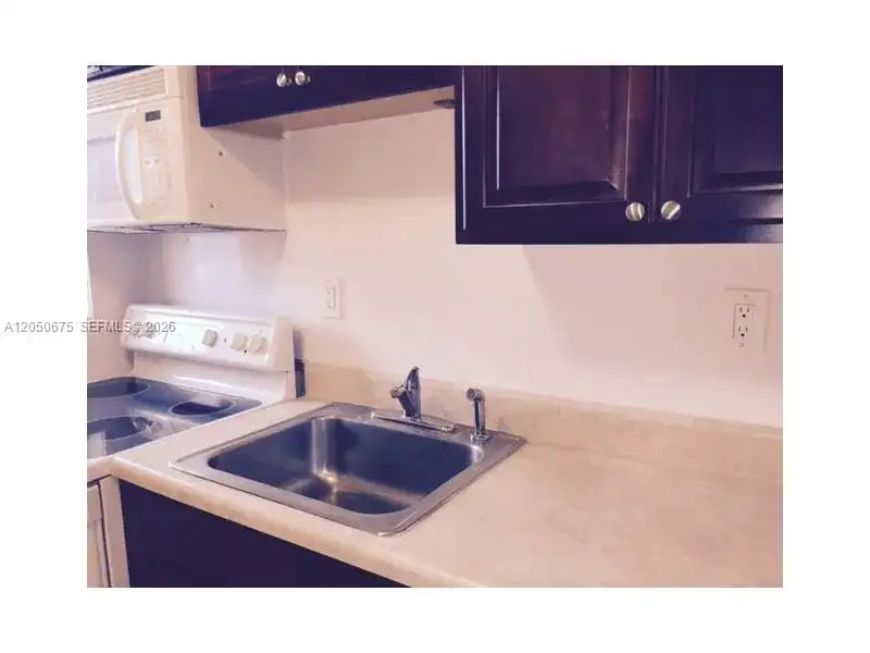 1430 NE 170th St # 317, North Miami Beach FL 33162 photo 3