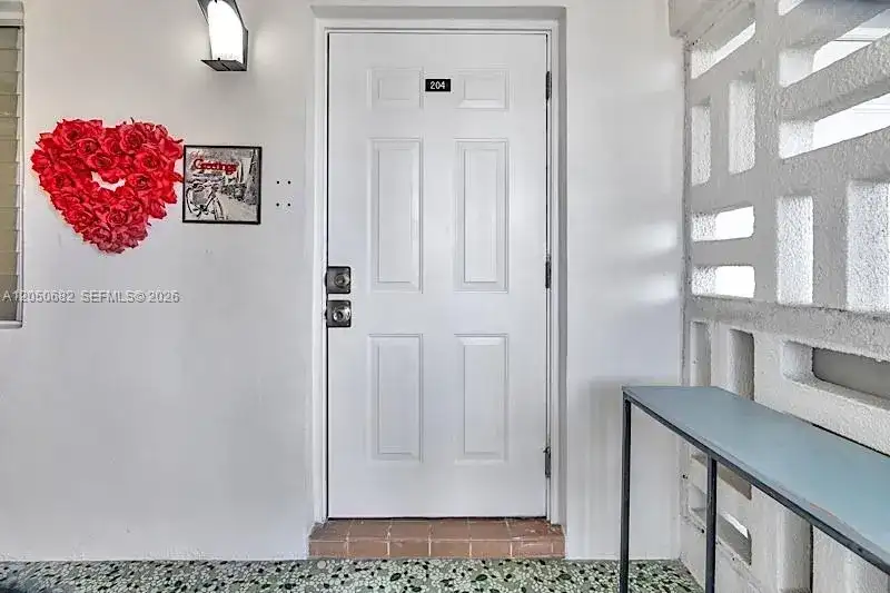 1450 NE 170th St # 204, North Miami Beach FL 33162 photo 2