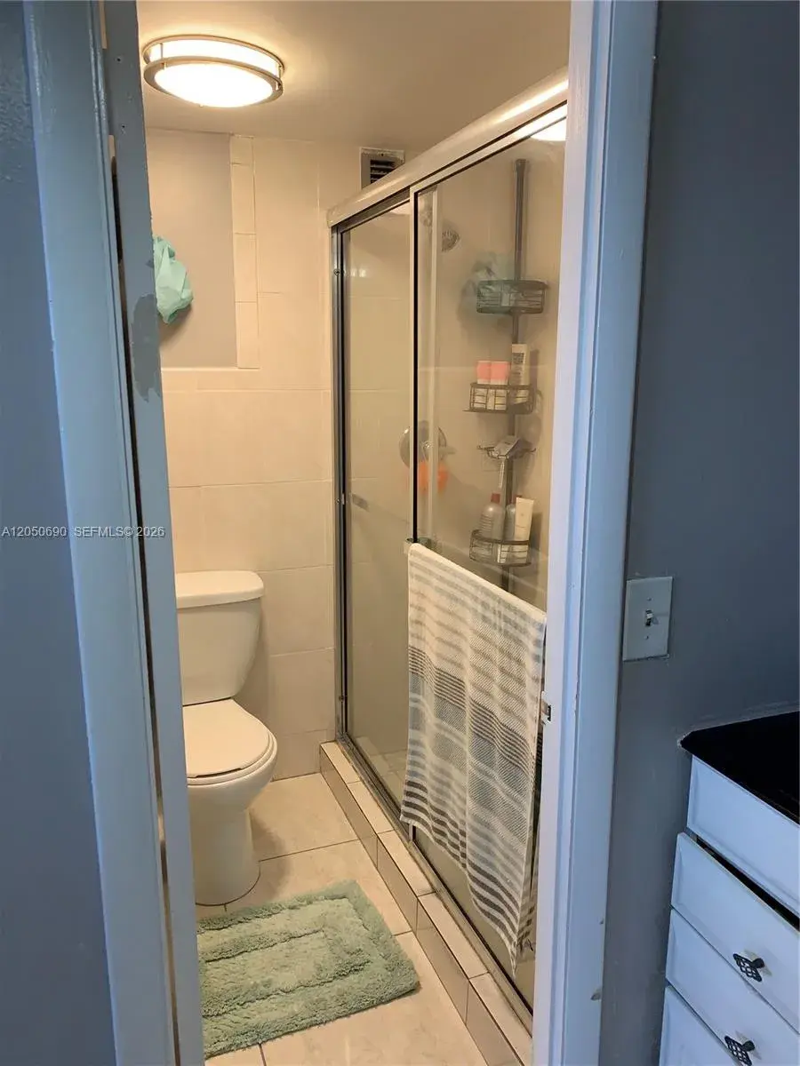 2025 NE 164th St # 808, North Miami Beach FL 33162