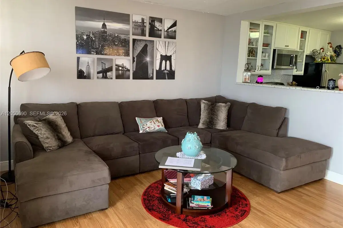 2025 NE 164th St # 808, North Miami Beach FL 33162