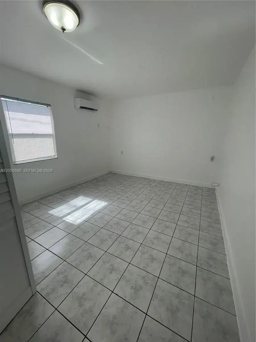 1567 NE 110th Ter # C, Miami FL 33161 photo 3