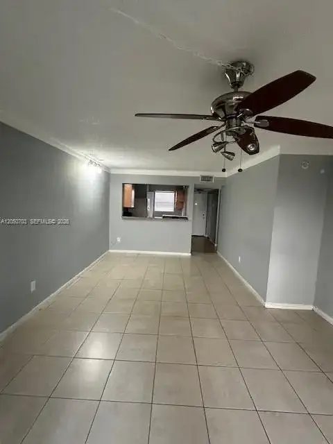 20800 NE 8th Ct # 17, Miami FL 33179 photo 2
