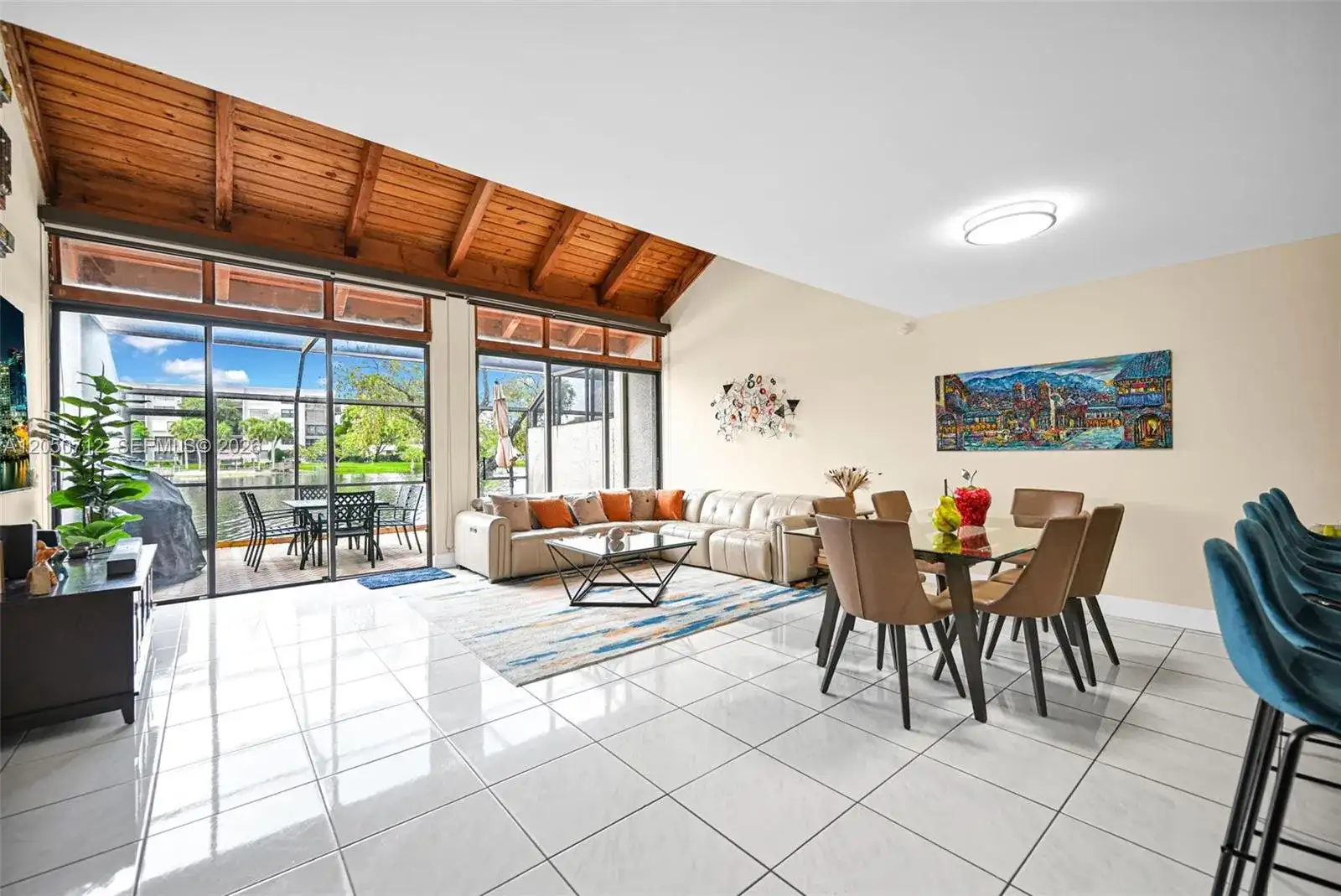 11290 NW 14th Ct, Pembroke Pines FL 33026 photo 5