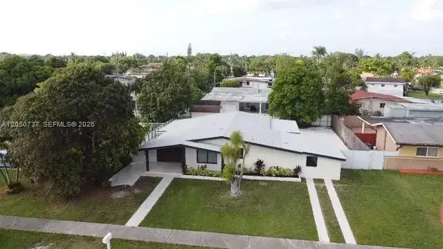 11952 SW 176th Ter, Miami FL 33177 photo 2