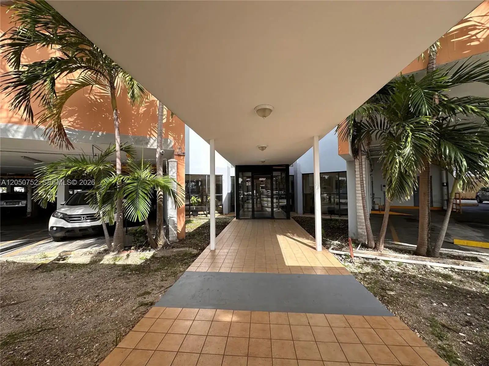 2025 NE 164th St # 1008, North Miami Beach FL 33162 photo 2