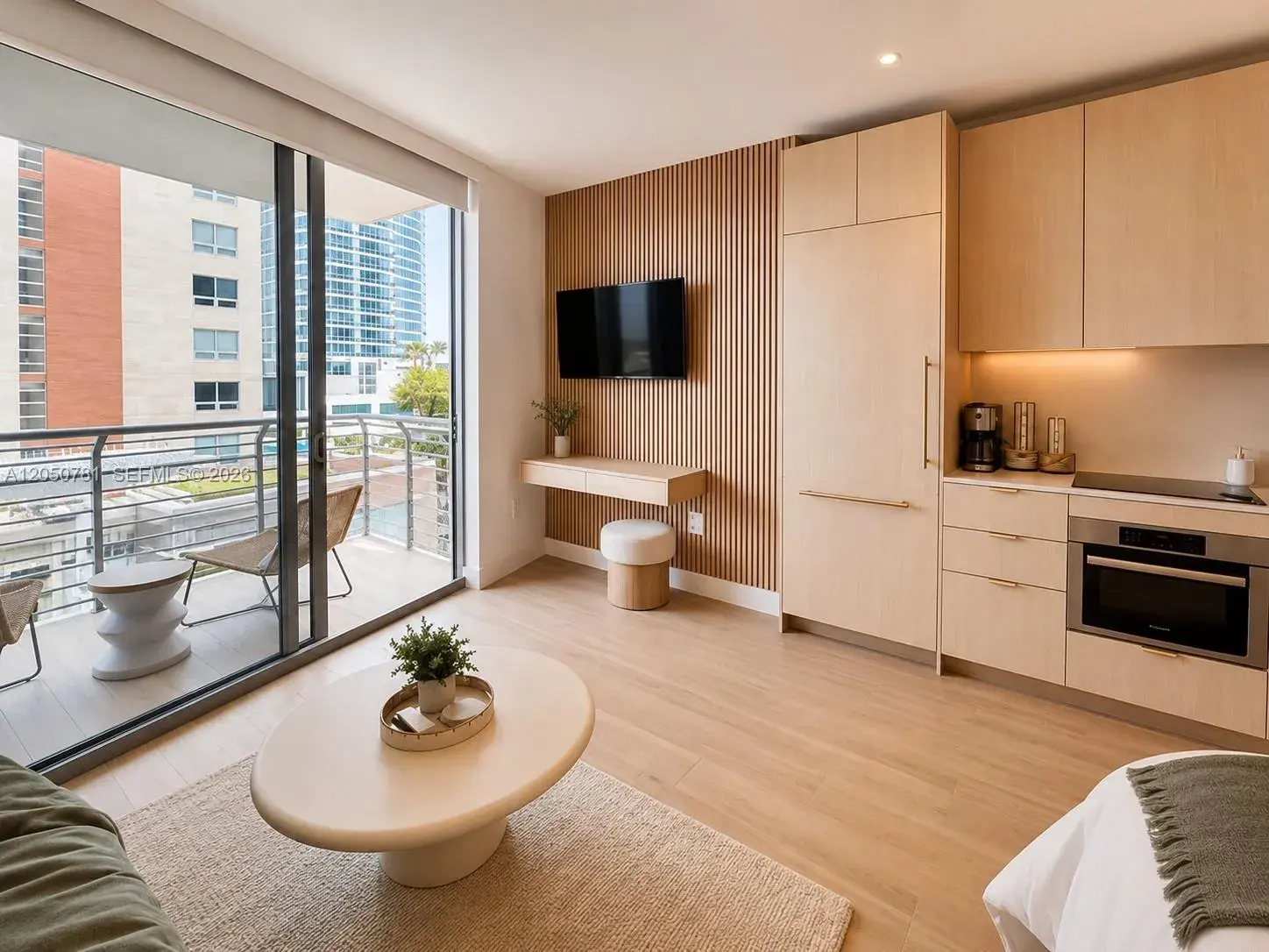 90 NE 32 # 713, Miami FL 33137