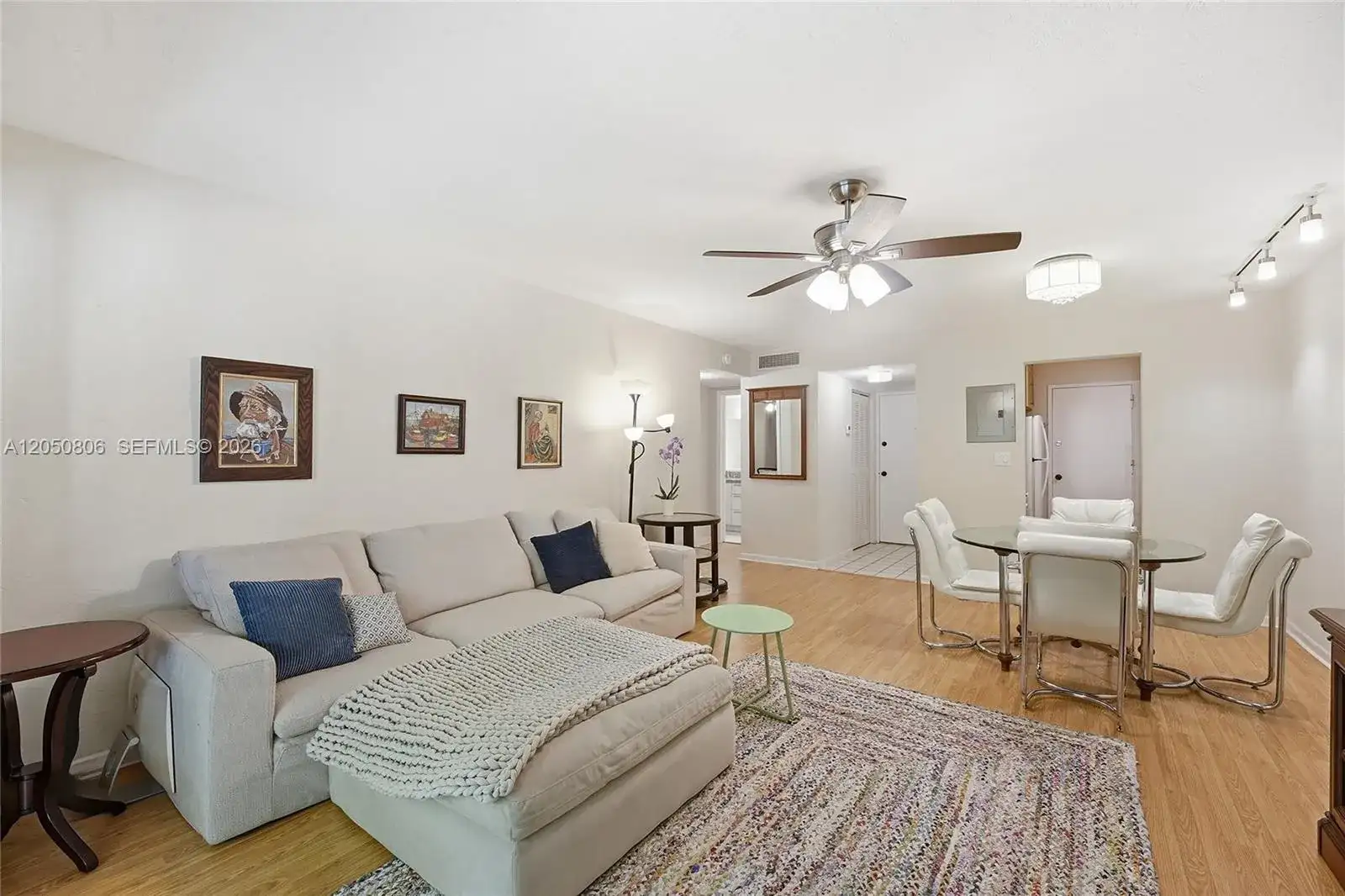 1205 Mariposa Ave # 403, Coral Gables FL 33146 photo 2