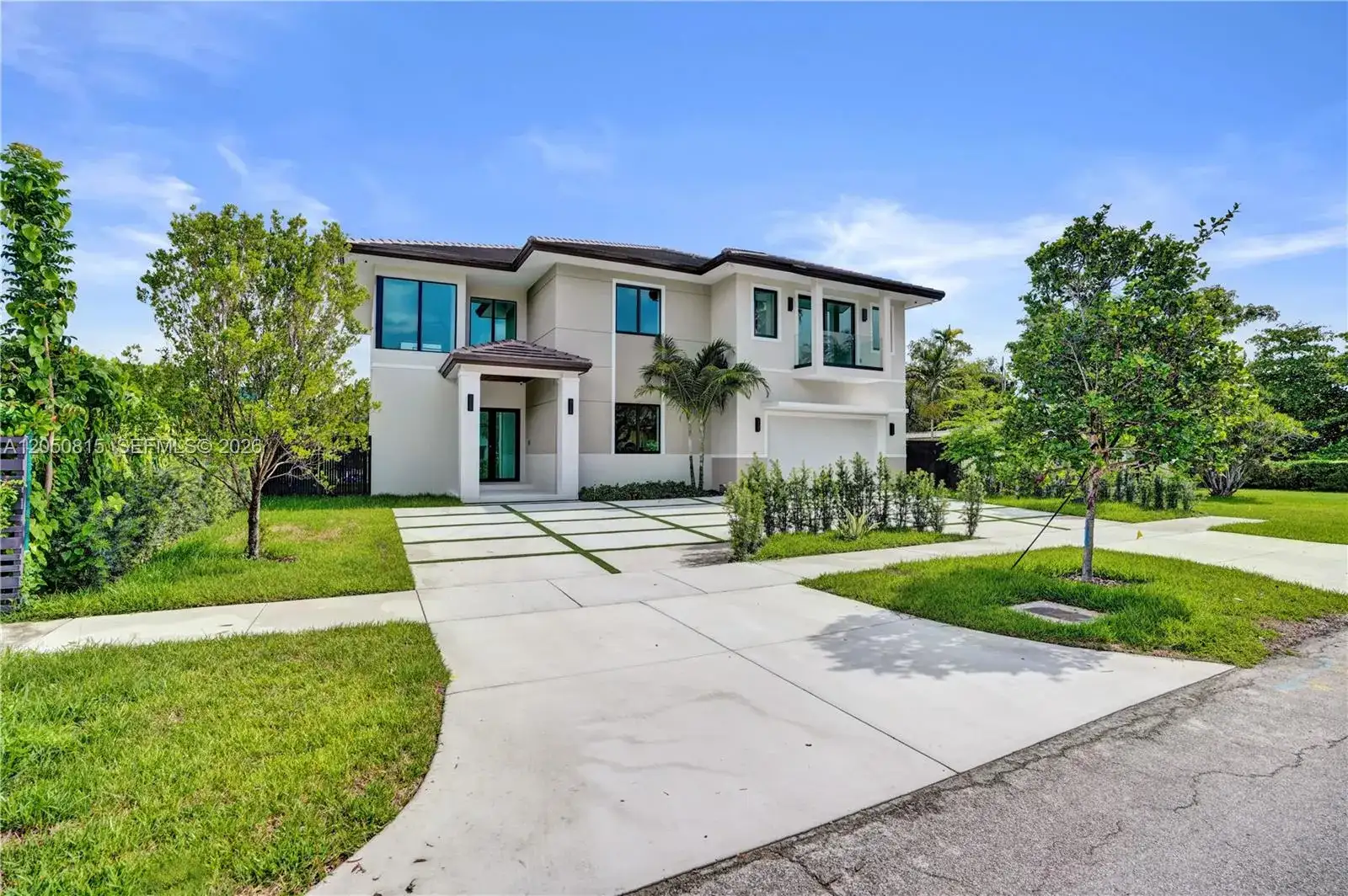 6415 SW 83rd St, Miami FL 33143 photo 2