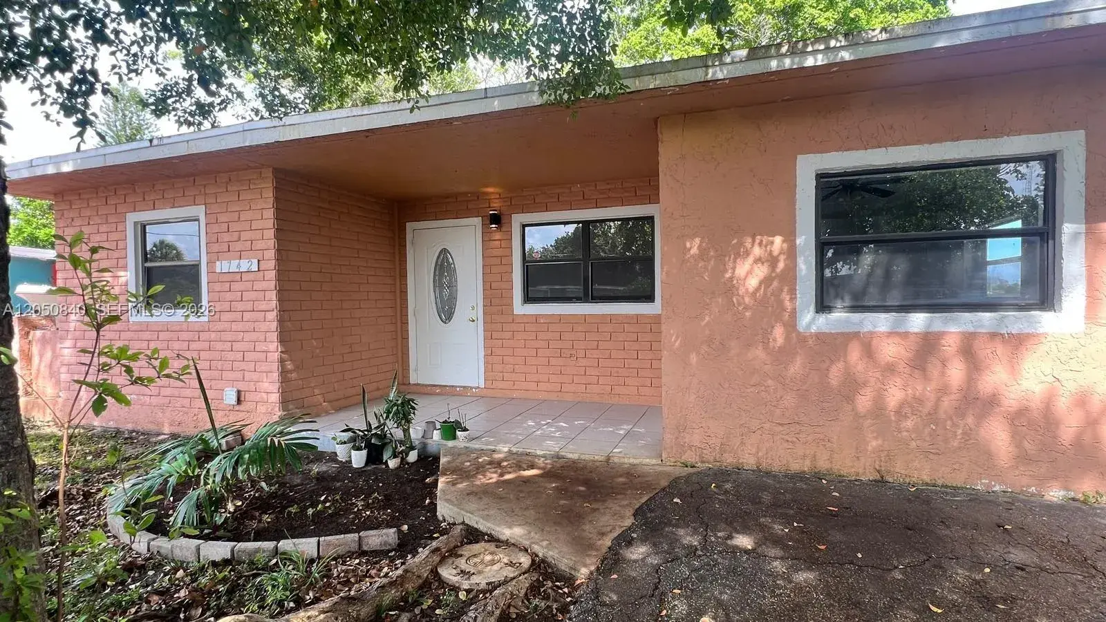 1742 NW 29th Way # 1742, Fort Lauderdale FL 33311