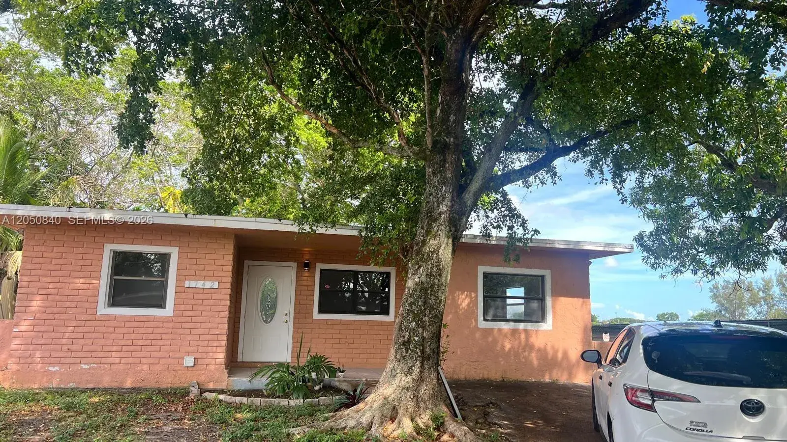 1742 NW 29th Way # 1742, Fort Lauderdale FL 33311