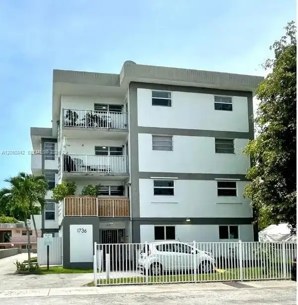 1736 SW 19th St # 404, Miami FL 33145