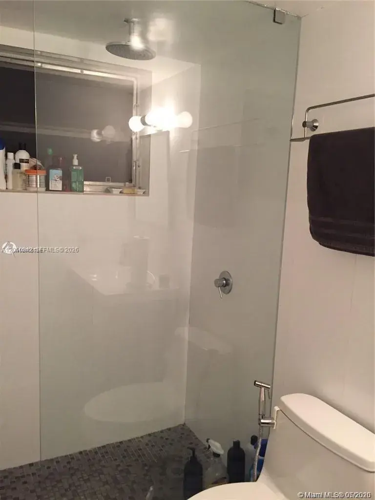 1736 SW 19th St # 404, Miami FL 33145