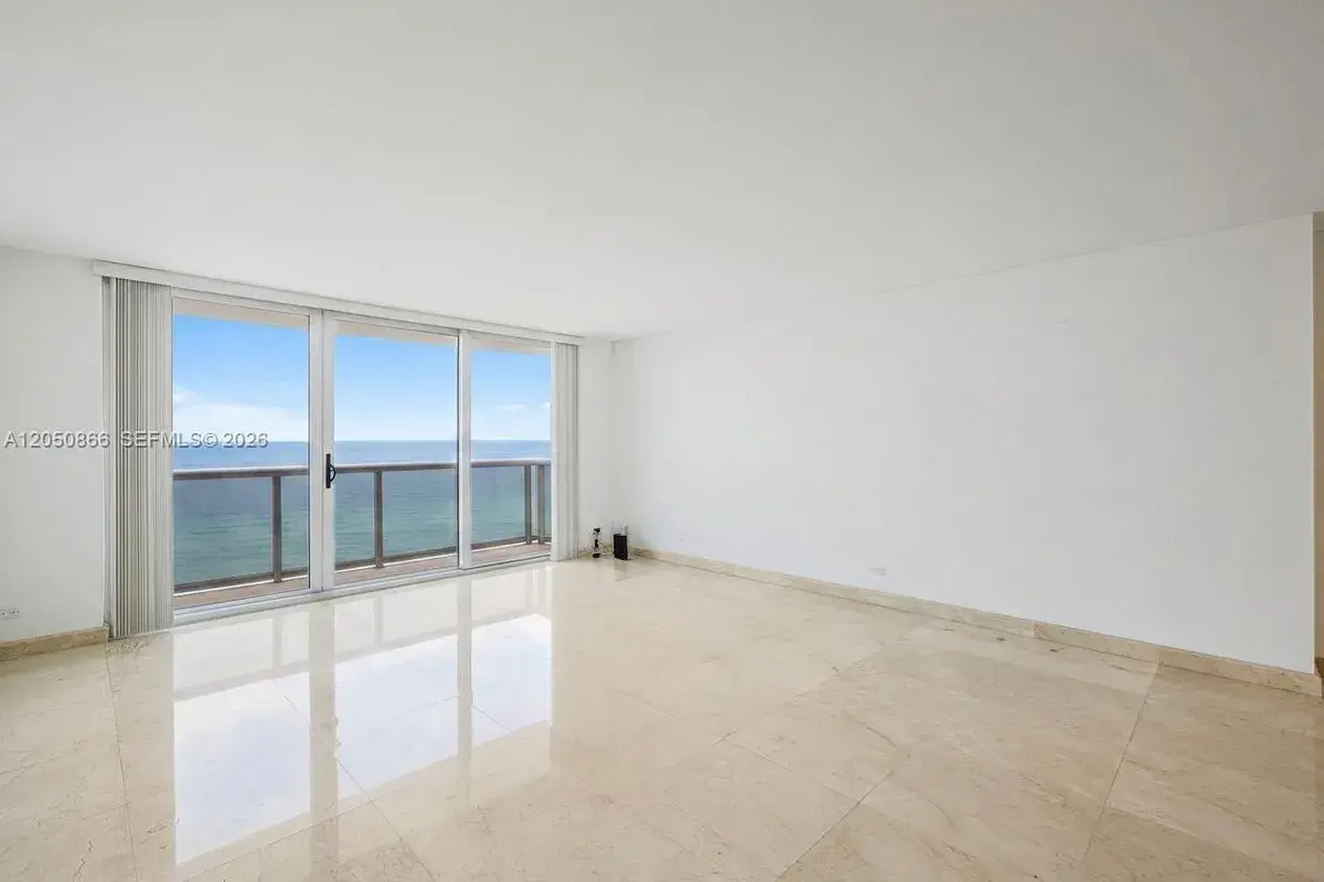 6039 Collins Ave # 517, Miami Beach FL 33140