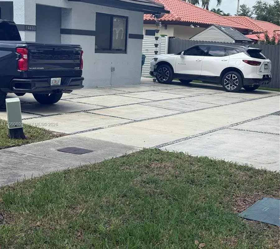 14480 SW 112th St, Miami FL 33186