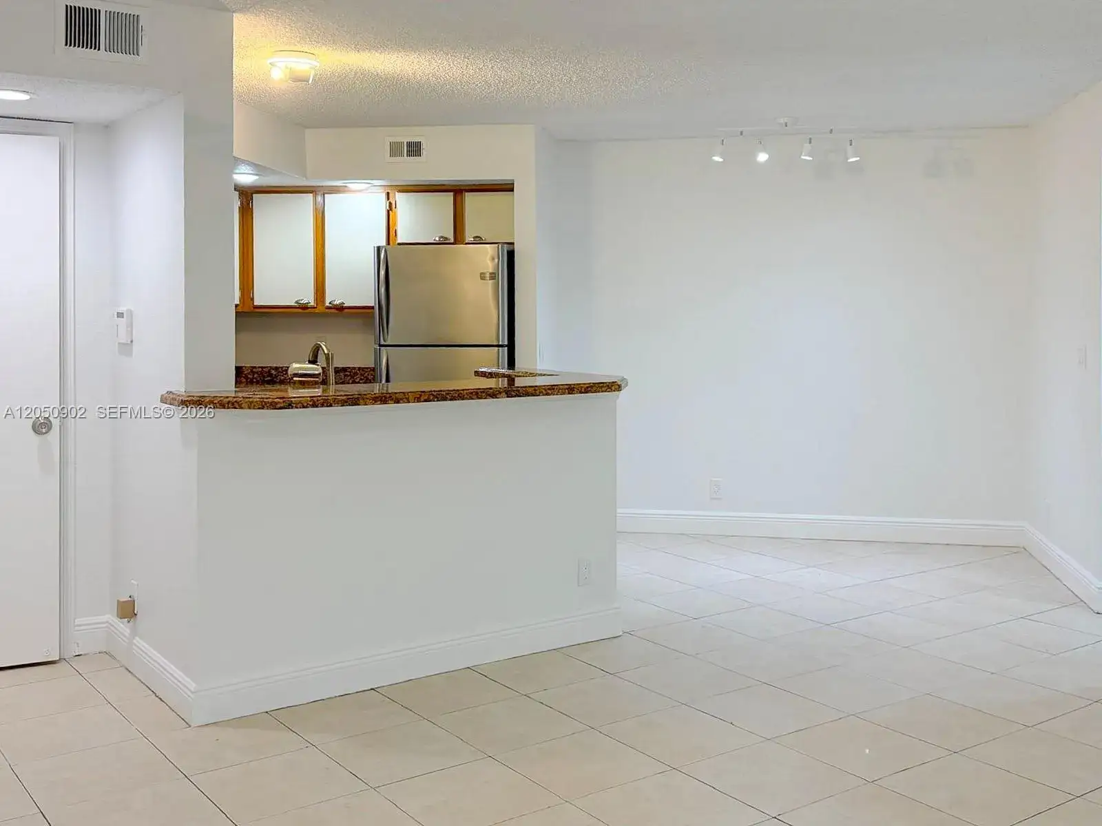 643 Vista Isles Dr # 1812, Sunrise FL 33325