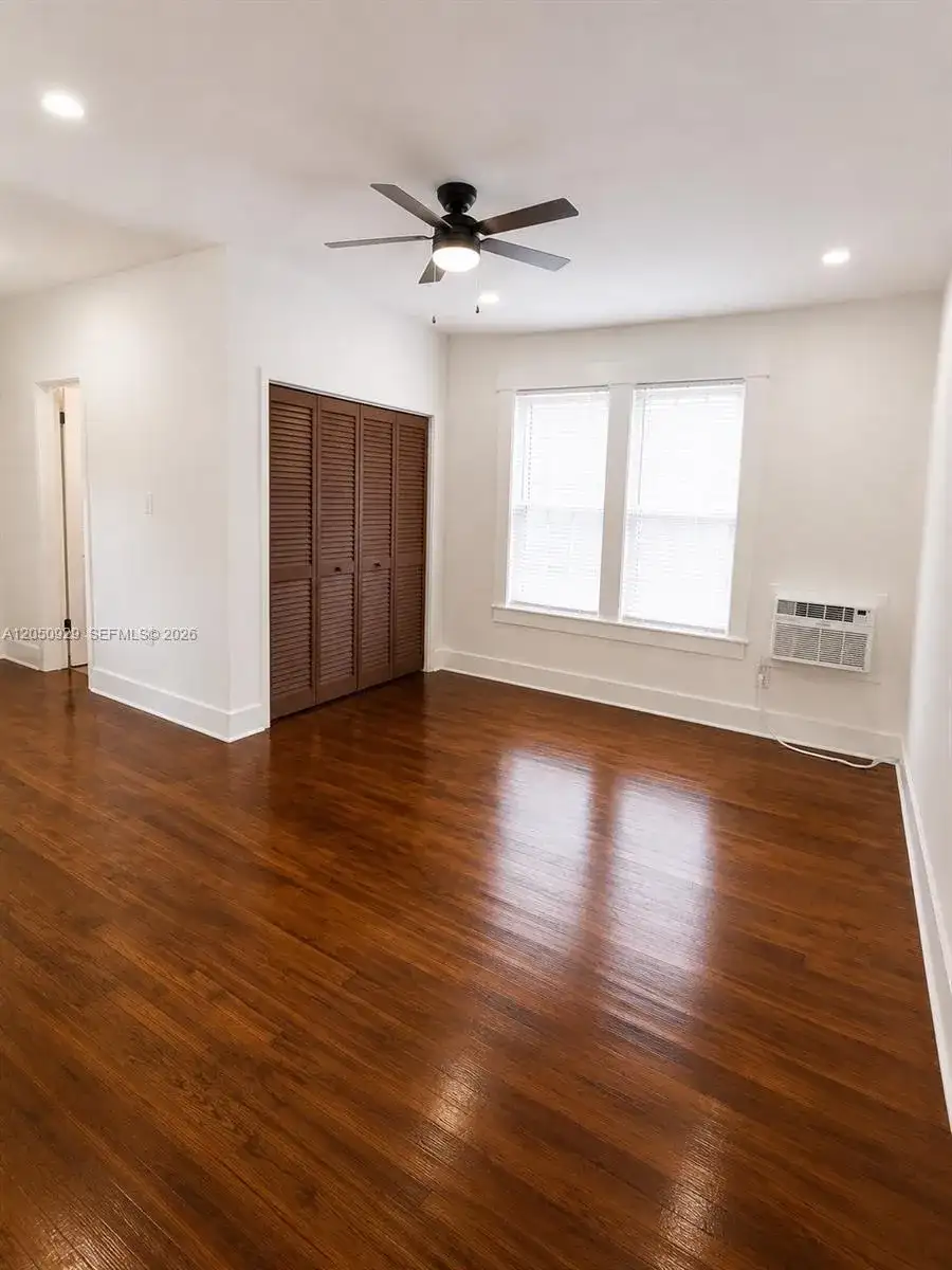 1319 Meridian Ave # 208, Miami Beach FL 33139 photo 2