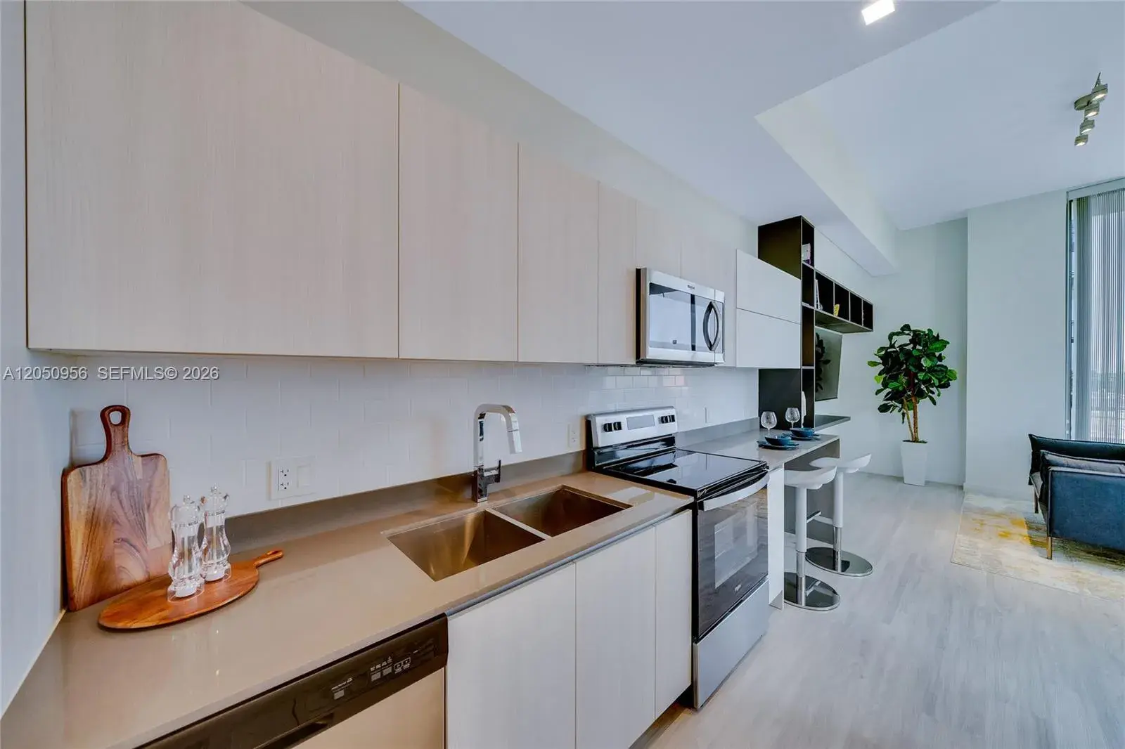 1809 Jackson St, Hollywood FL 33020