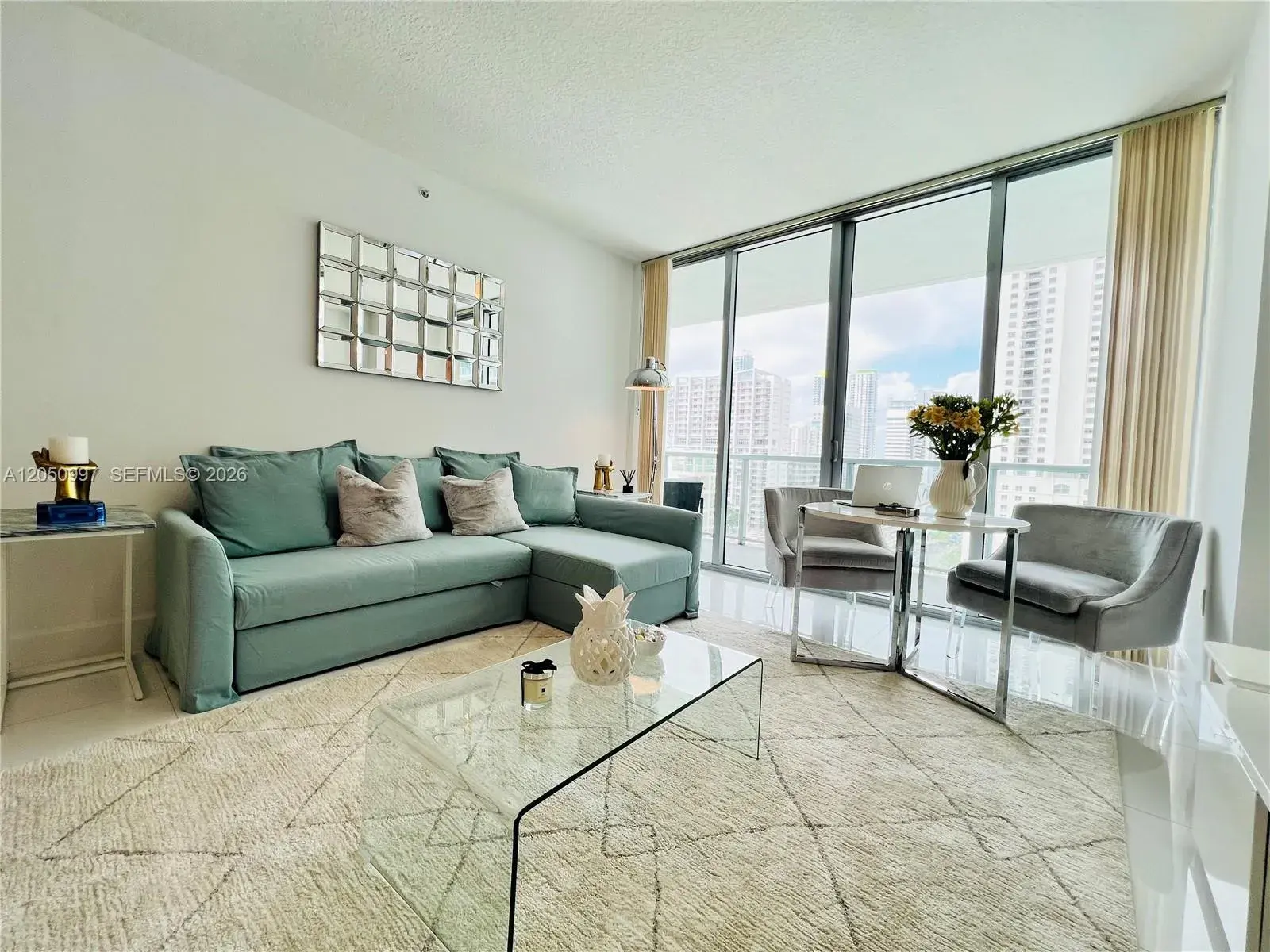 79 SW 12th St, Miami FL 33130