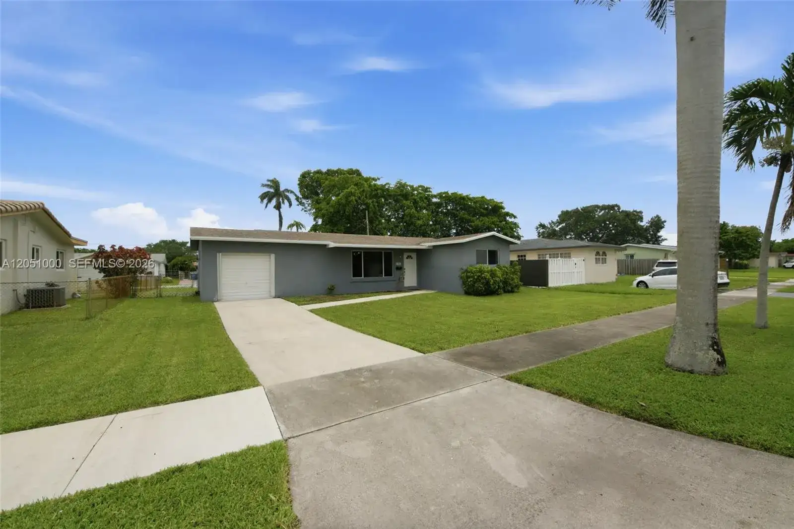 2901 Cleveland St, Hollywood FL 33020 photo 3
