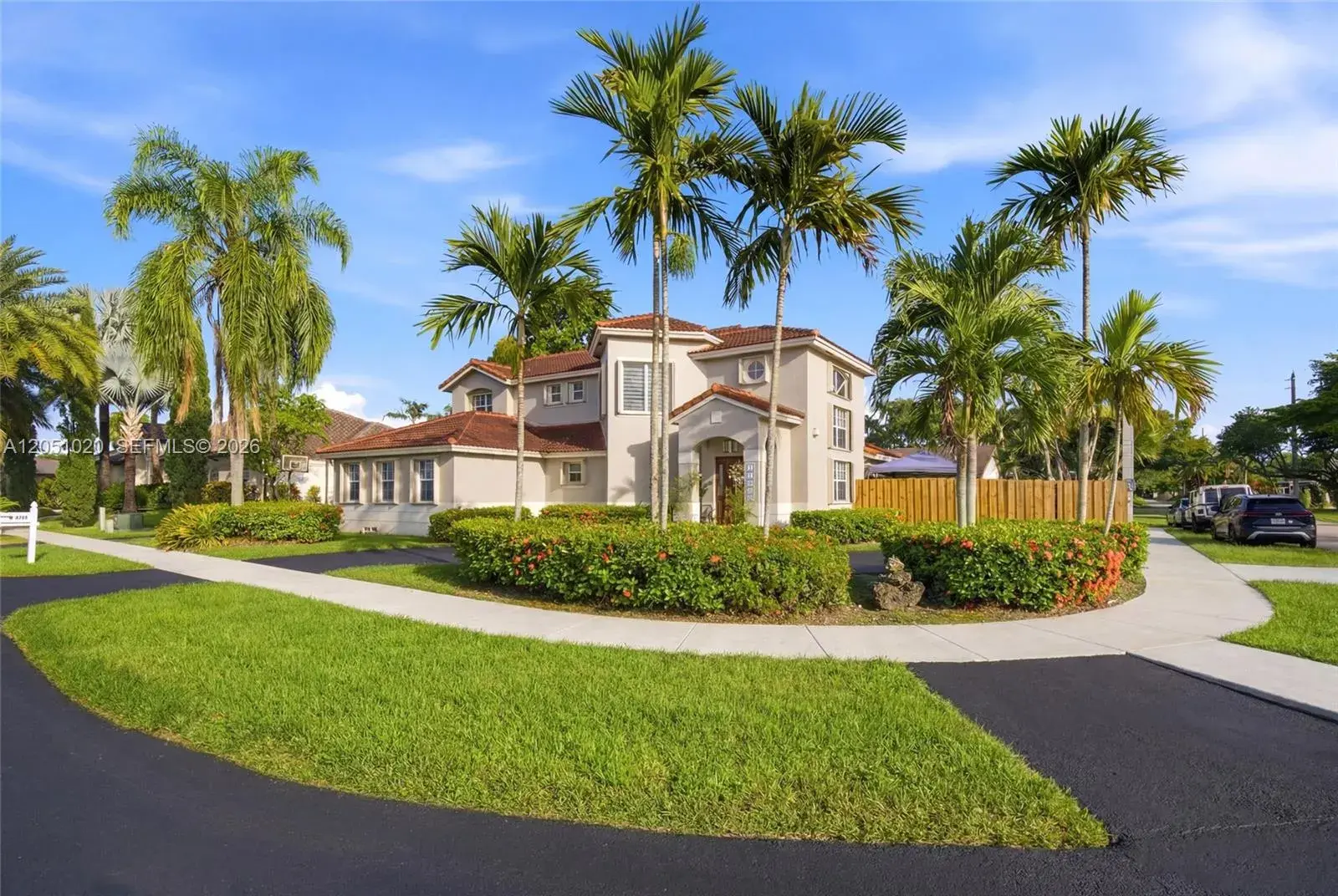 11980 SW 99th St, Miami FL 33186