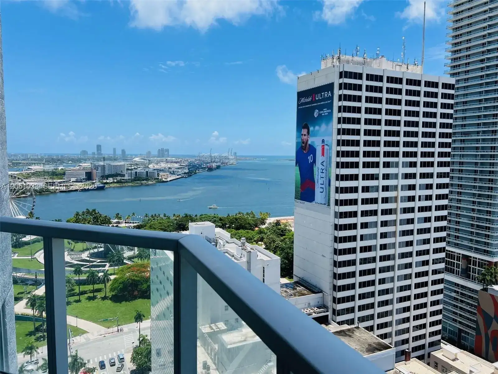 253 NE 2nd St # 2510, Miami FL 33132 photo 3