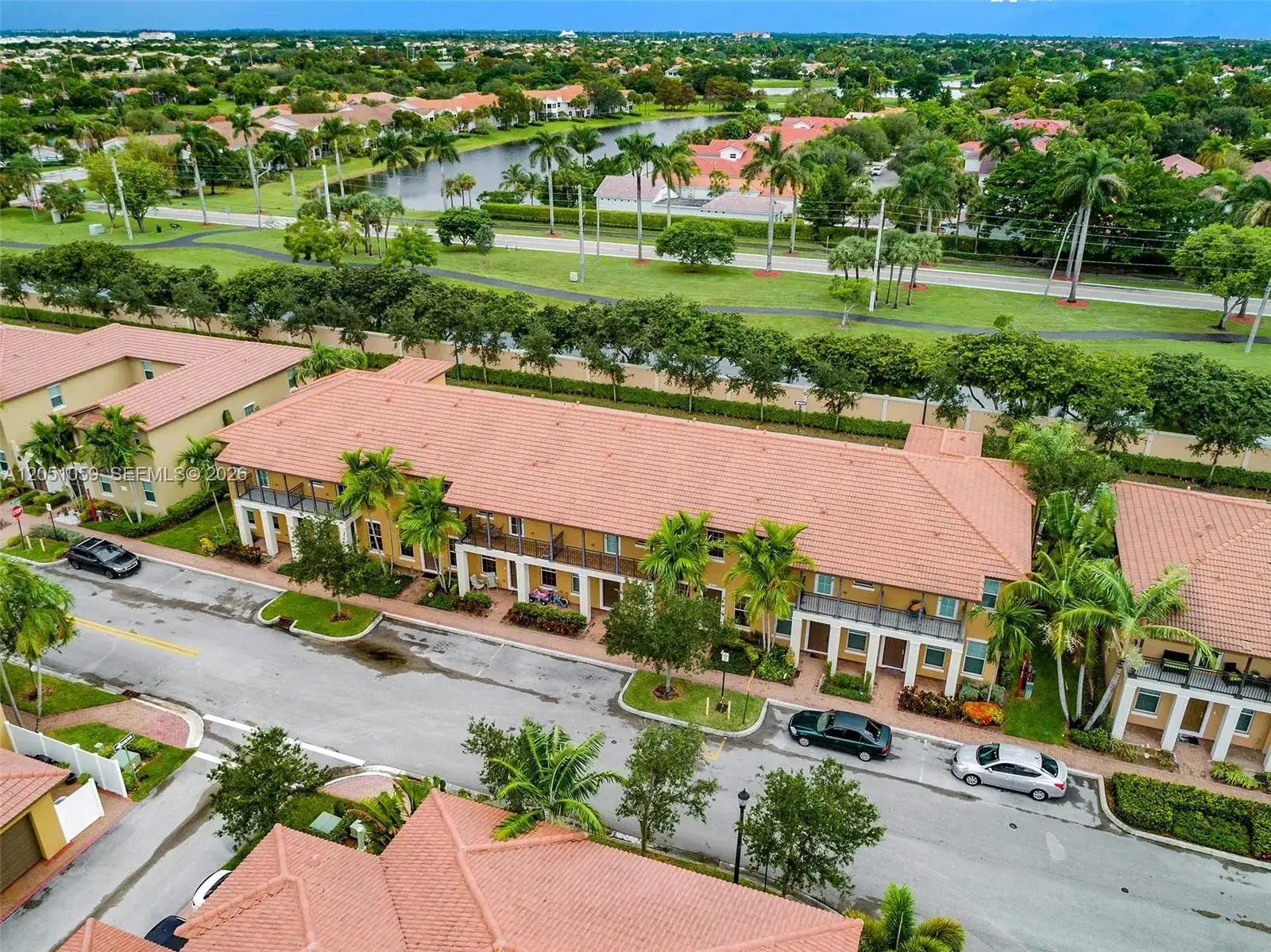 1213 SW 147th Ave, Pembroke Pines FL 33027 photo 5