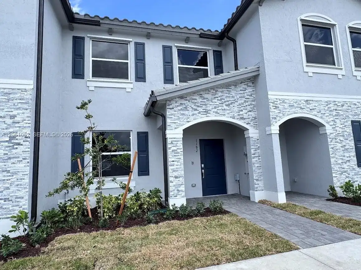 1182 SE Palm Ter, Homestead FL 33034