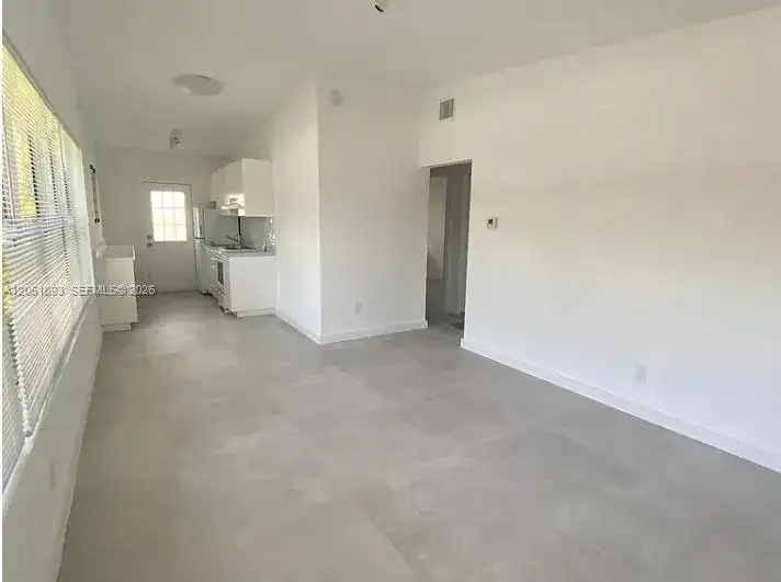 2001 NE 167th St # 1, North Miami Beach FL 33162 photo 4