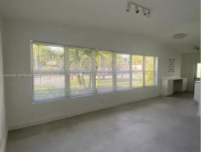 2001 NE 167th St # 1, North Miami Beach FL 33162 photo 5