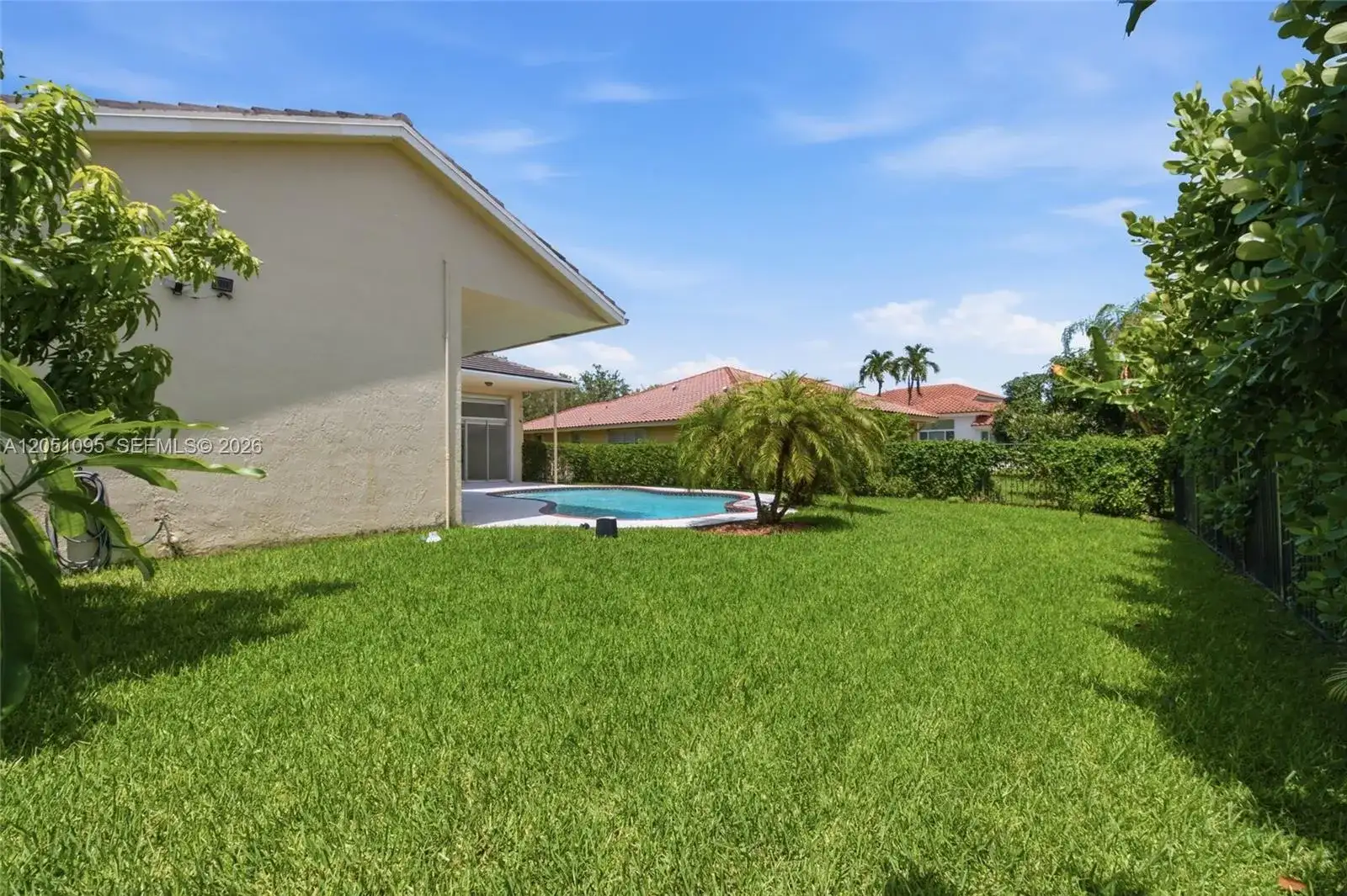 2667 Palmer Pl, Weston FL 33332 photo 4