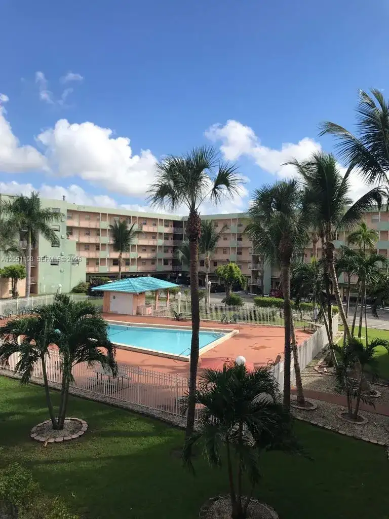 1655 W 44th Pl # 304, Hialeah FL 33012 photo 3