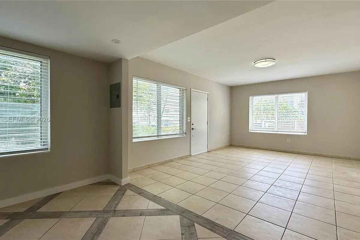 534 SW 6th Ct # 3, Miami FL 33130