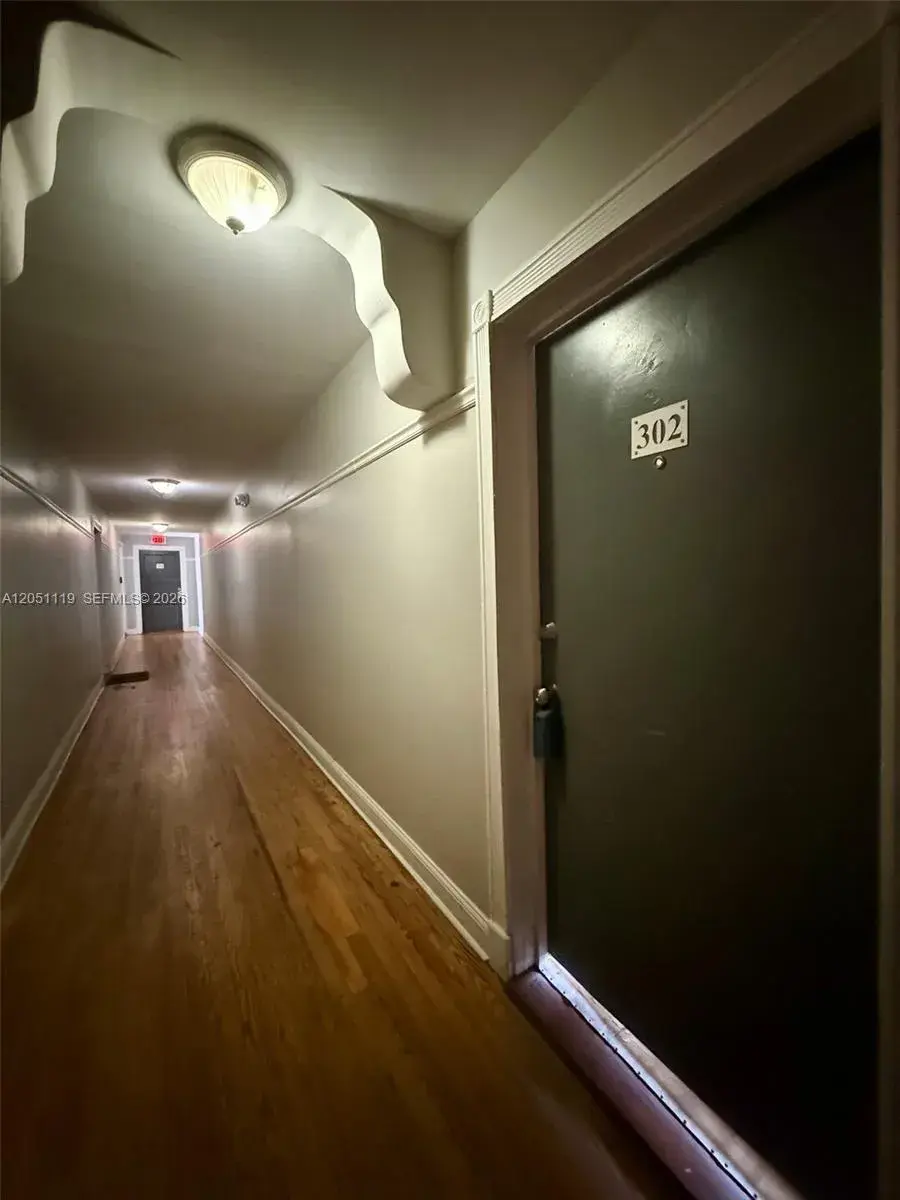 1027 Pennsylvania Ave # 302, Miami Beach FL 33139