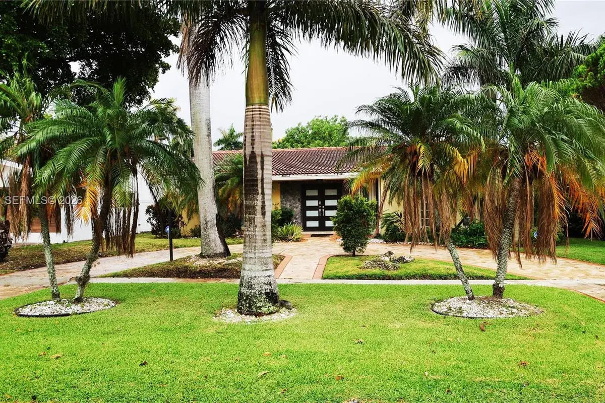 1406 Coolidge St, Hollywood FL 33020