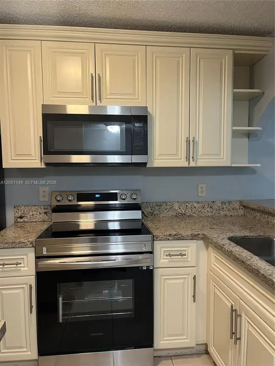2740 FOREST HILLS BLVD # 202, Coral Springs FL 33065 photo 2
