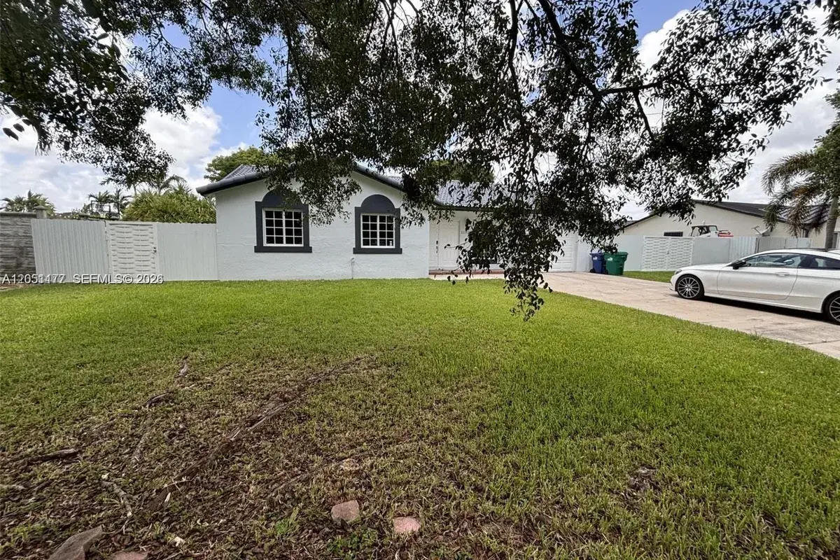 22262 SW 127th Pl, Miami FL 33170