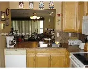 124 S Laurel Dr # 505, Margate FL 33063 photo 4