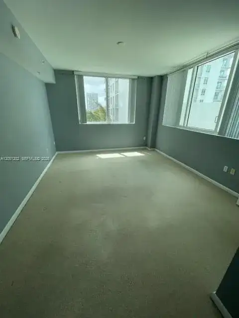 253 NE 2nd St # 1202, Miami FL 33132 photo 3